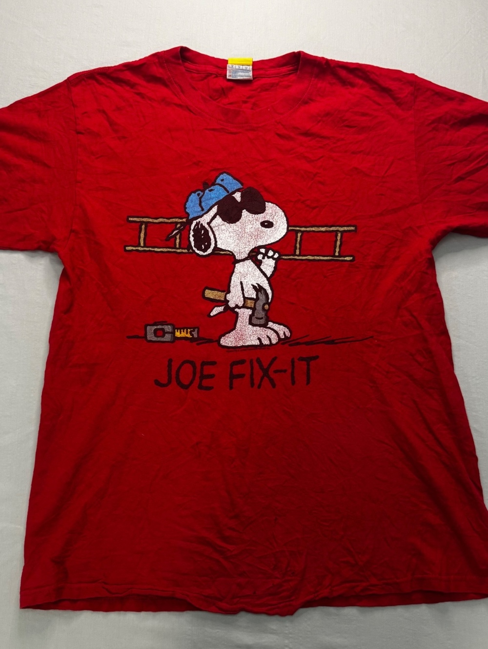 Snoopy Joe Fix-It Peanuts T Shirt Red Graphic Vintage M